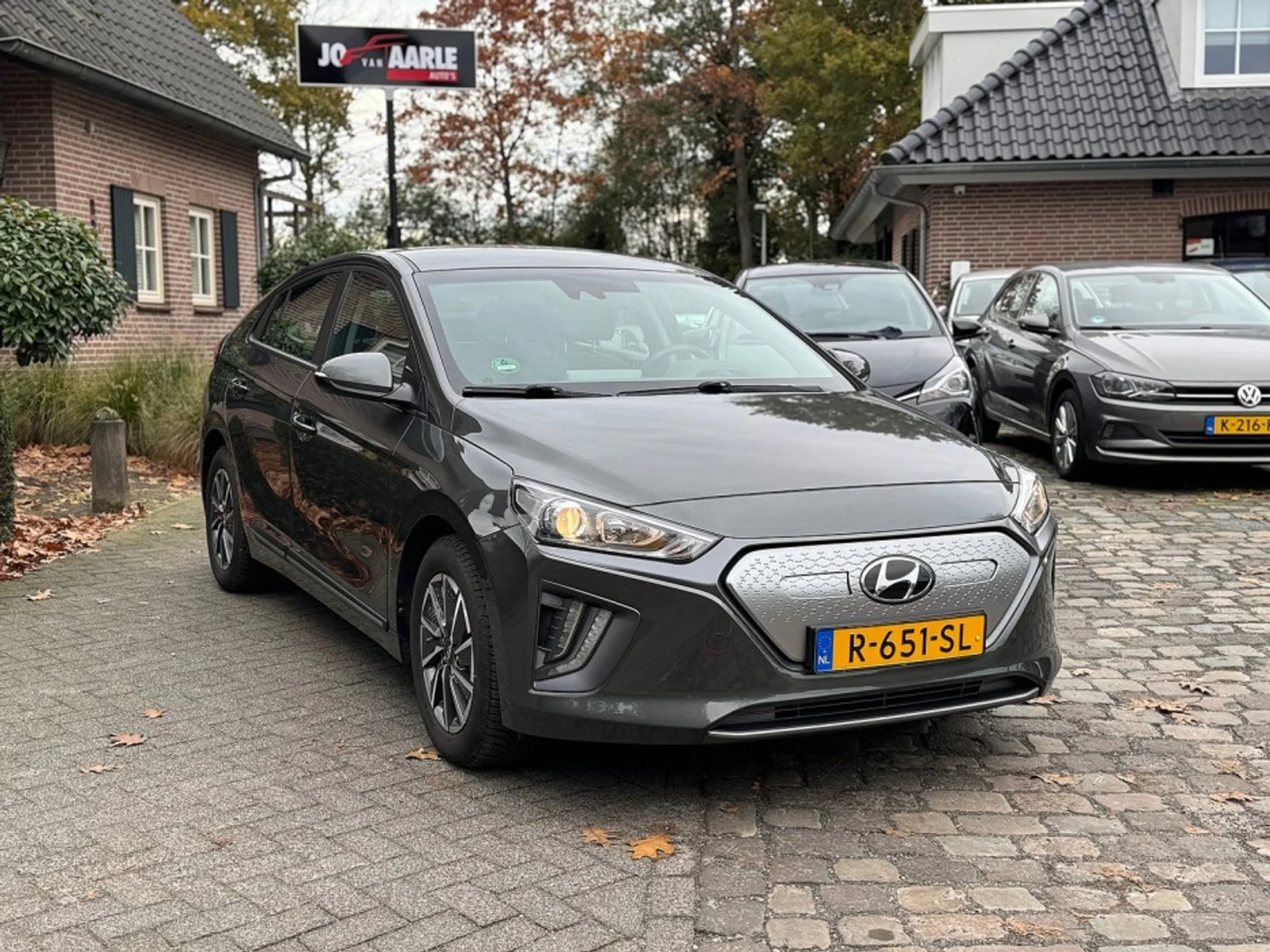 Hyundai Ioniq Comfort | Auto.bg — изображение 1 Hyundai Ioniq Comfort | Auto.bg — изображение 1