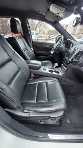 Jeep Grand cherokee 3.0 V6 Limited 4x4 - 13900 € / 27186.04 лв. - 41352879 6 | Car24.bg Jeep Grand cherokee 3.0 V6 Limited 4x4 - 13900 € / 27186.04 лв. - 41352879 6