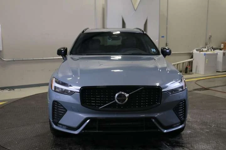 Volvo XC60 AWD R-Design - NAVI| PANO| CAMERA| BLINDSPOT| 2xRI - 28400 € / 55545.57 лв. - 23989319 1 | Car24.bg Volvo XC60 AWD R-Design - NAVI| PANO| CAMERA| BLINDSPOT| 2xRI - 28400 € / 55545.57 лв. - 23989319 1