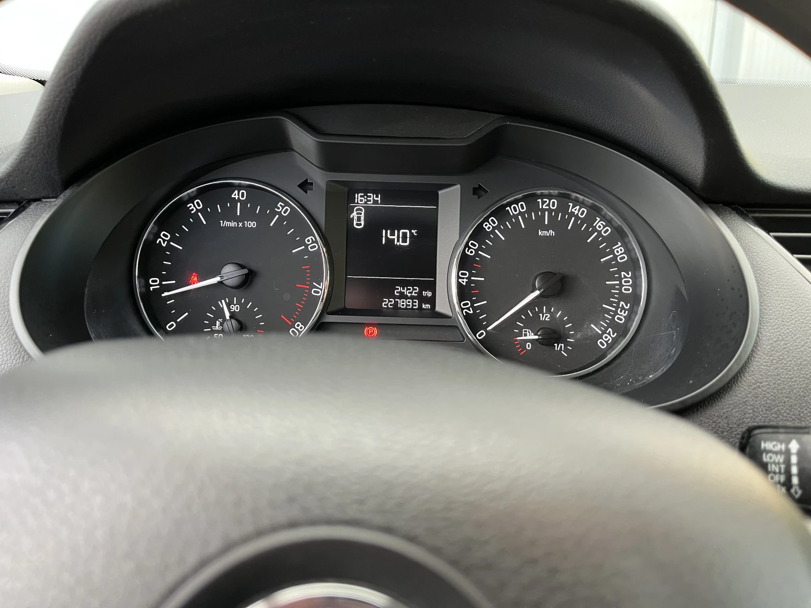 Skoda Octavia 1.4 TSI 150 к.с. Бензин ТUV-Германия - изображение 10 | Auto.bg Skoda Octavia 1.4 TSI 150 к.с. Бензин ТUV-Германия - изображение 10