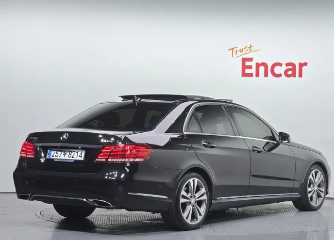 Mercedes-Benz E 300 4Matic Avantgarde - изображение 2 | Auto.bg Mercedes-Benz E 300 4Matic Avantgarde - изображение 2