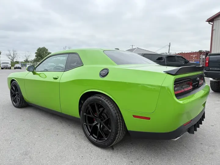 Dodge Challenger R-T/5.7 V8/KAMEPA/КОЖА/ПОДГРЕВ/KEYLESS - изображение 5 | Auto.bg Dodge Challenger R-T/5.7 V8/KAMEPA/КОЖА/ПОДГРЕВ/KEYLESS - изображение 5