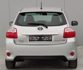 Toyota Auris 1.8 Hybrid * 99к.с* - 6500 € / 12712.90 лв. - 11993278 5 | Car24.bg Toyota Auris 1.8 Hybrid * 99к.с* - 6500 € / 12712.90 лв. - 11993278 5