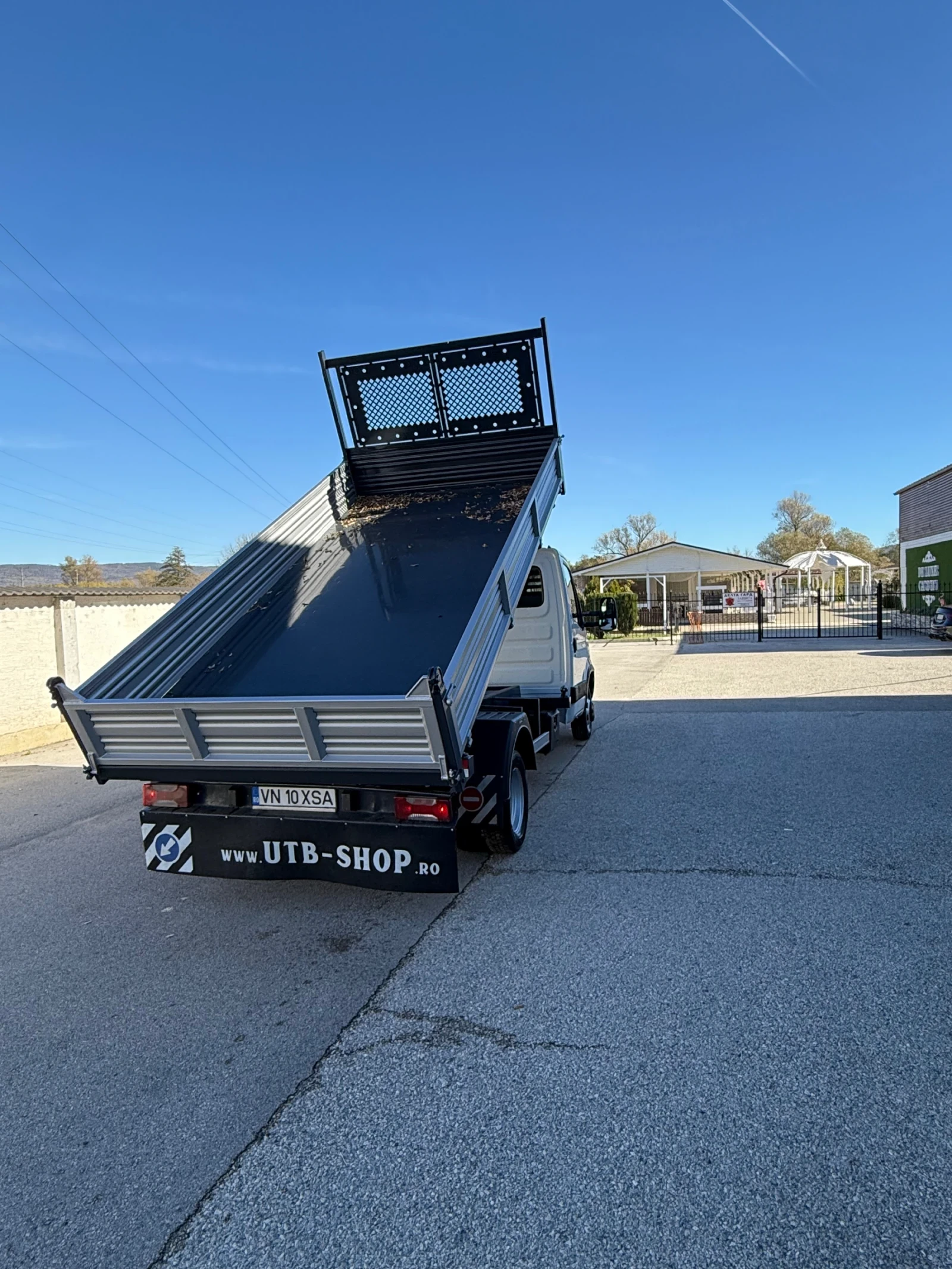 Iveco 35c15 Тристранен Самосвал 4.20м кош! 3.0мотор - изображение 7 | Auto.bg Iveco 35c15 Тристранен Самосвал 4.20м кош! 3.0мотор - изображение 7