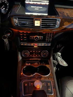 Mercedes-Benz CLS 500 4х4 - 17000 € / 33249.11 лв. - 63609655 13 | Car24.bg Mercedes-Benz CLS 500 4х4 - 17000 € / 33249.11 лв. - 63609655 13