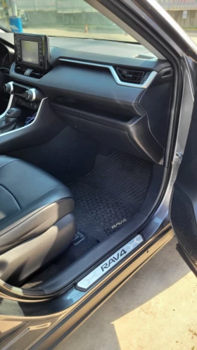 Toyota Rav4 undefined | Auto.bg — изображение 8 Toyota Rav4 undefined | Auto.bg — изображение 8