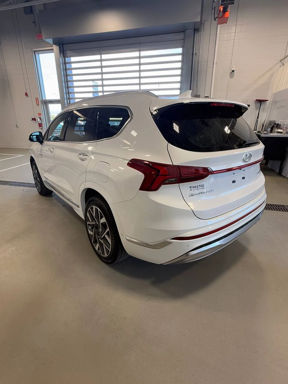 Hyundai Santa fe Ultimate Calligraphy PANO* 360CAM* ОБДУХВАНЕ*  - изображение 4 | Auto.bg Hyundai Santa fe Ultimate Calligraphy PANO* 360CAM* ОБДУХВАНЕ*  - изображение 4