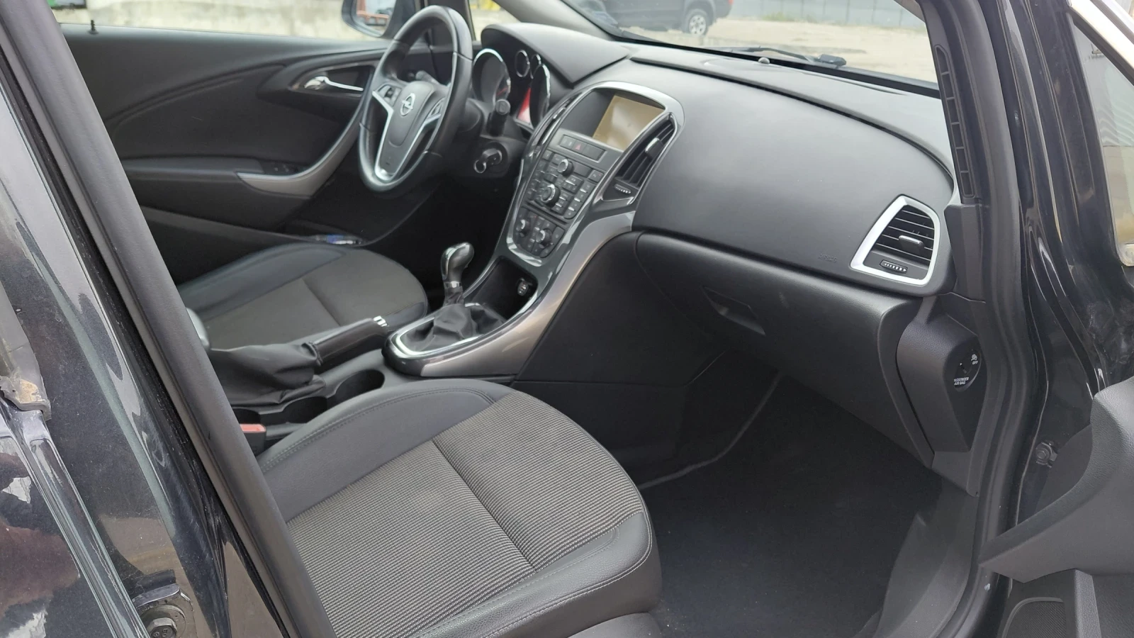 Opel Astra 1.7cdti 131ps - изображение 9 | Auto.bg Opel Astra 1.7cdti 131ps - изображение 9