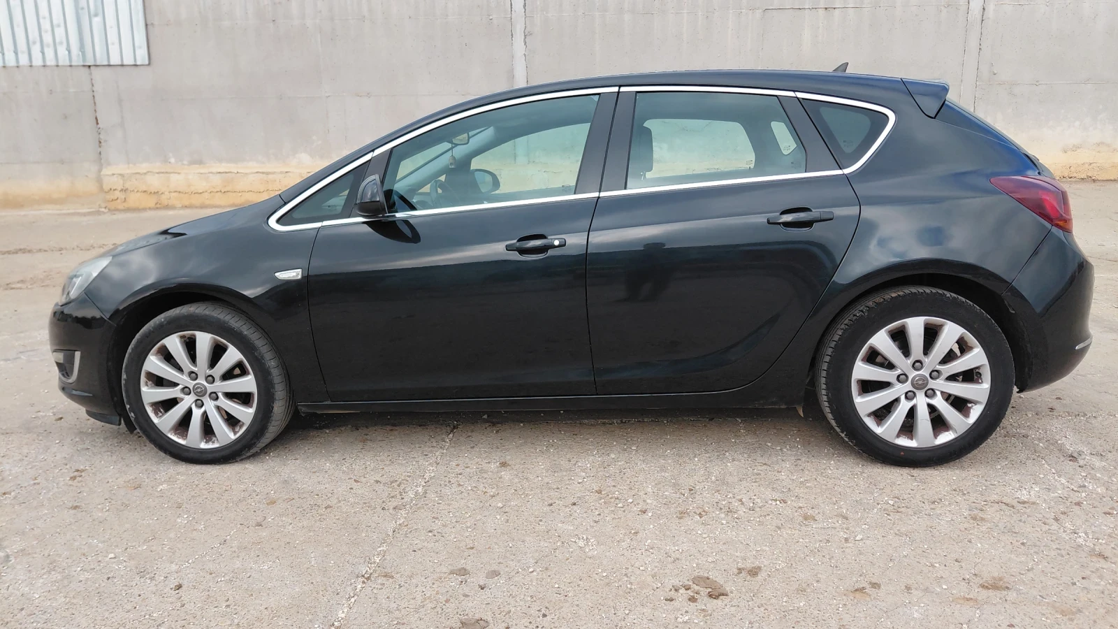 Opel Astra 1.7cdti 131ps - изображение 5 | Auto.bg Opel Astra 1.7cdti 131ps - изображение 5