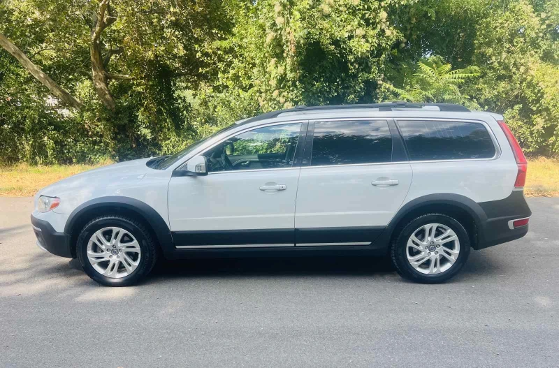 Volvo Xc70 2.4D - D4 - 5 цилиндъра - 14500 € / 28359.53 лв. - 36581619 1 | Car24.bg Volvo Xc70 2.4D - D4 - 5 цилиндъра - 14500 € / 28359.53 лв. - 36581619 1