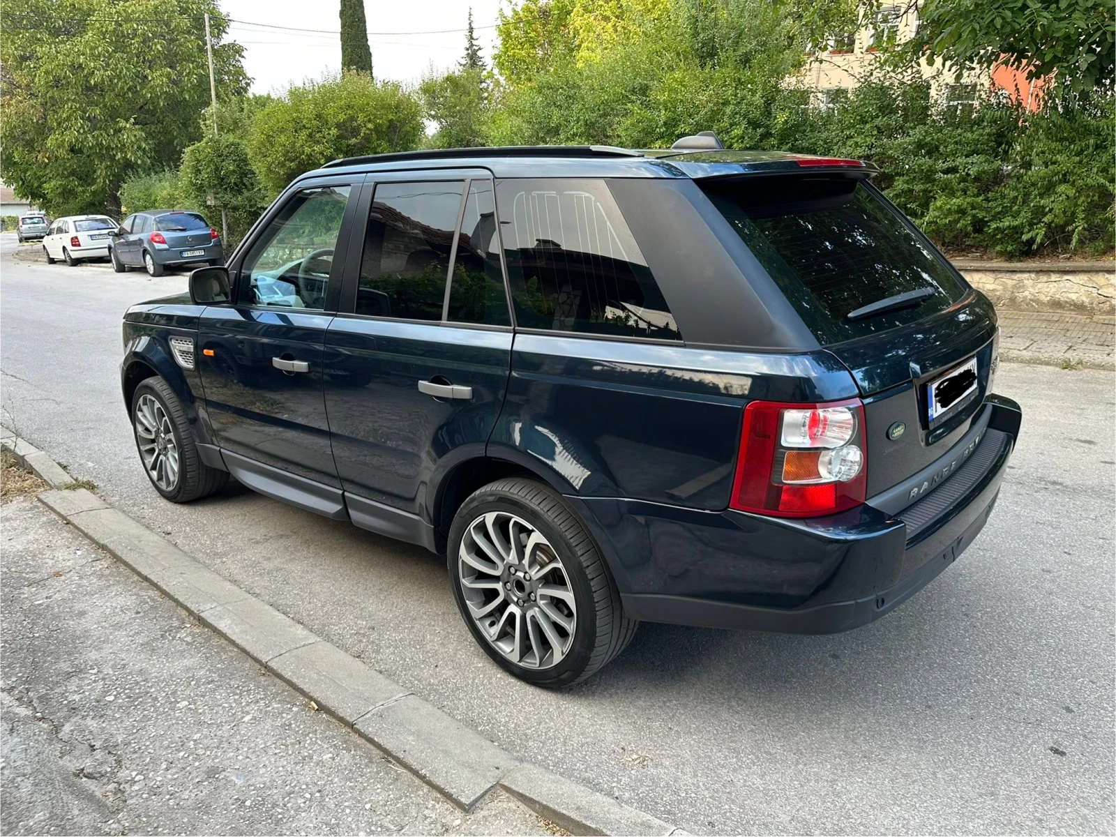 Land Rover Range Rover Sport 2.7HSE 4x4 - изображение 5 | Auto.bg Land Rover Range Rover Sport 2.7HSE 4x4 - изображение 5