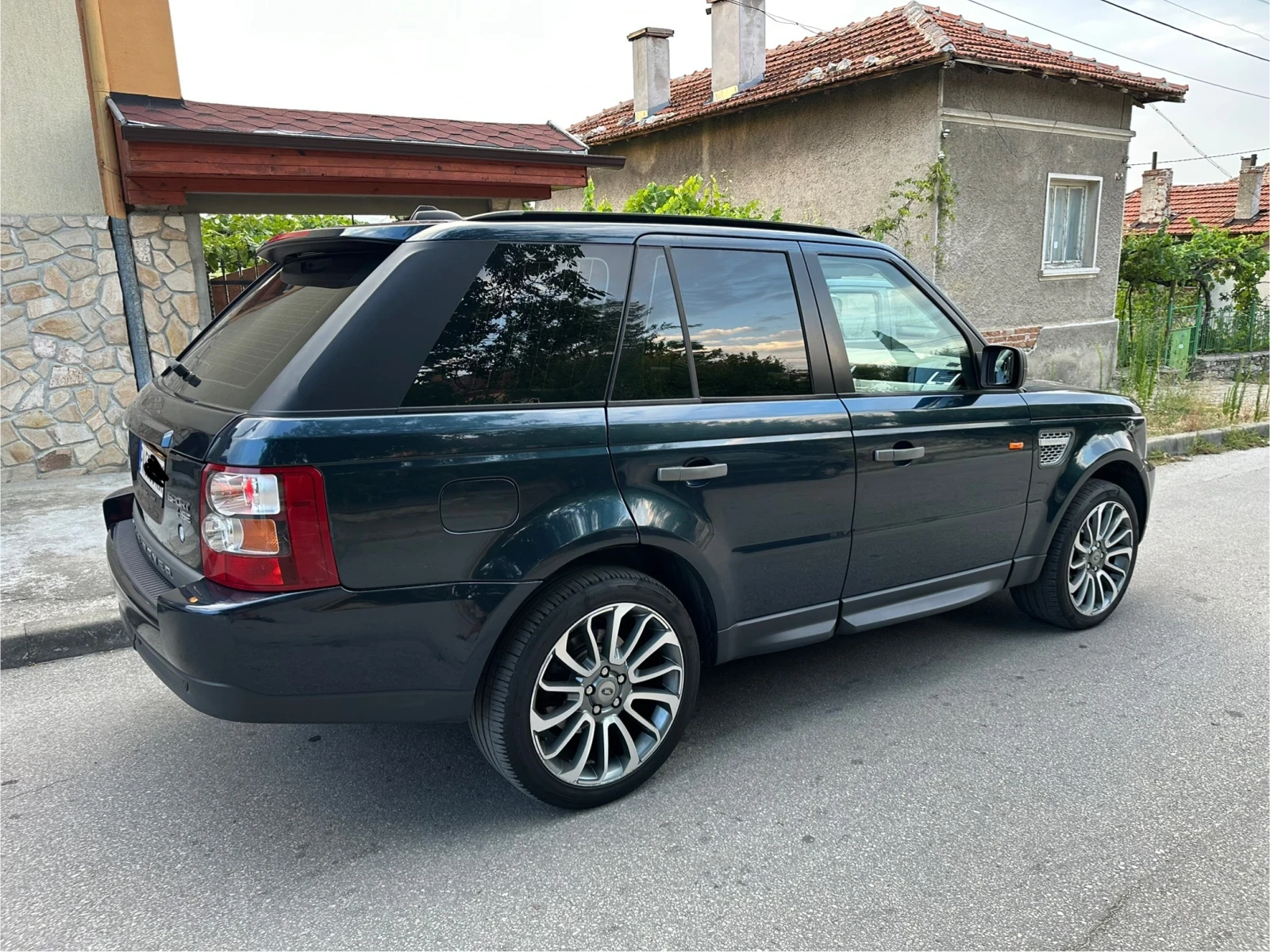 Land Rover Range Rover Sport 2.7HSE 4x4 - изображение 6 | Auto.bg Land Rover Range Rover Sport 2.7HSE 4x4 - изображение 6