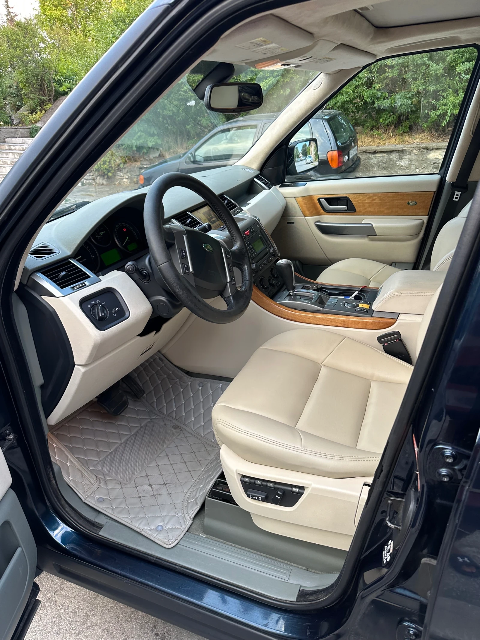 Land Rover Range Rover Sport 2.7HSE 4x4 - изображение 8 | Auto.bg Land Rover Range Rover Sport 2.7HSE 4x4 - изображение 8