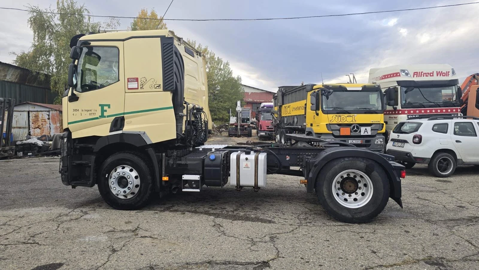 Renault T 460 / евро 6 / ретардер / самосвална помпа - изображение 3 | Auto.bg Renault T 460 / евро 6 / ретардер / самосвална помпа - изображение 3