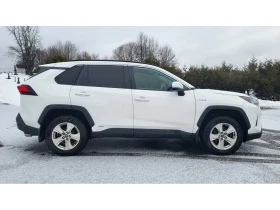 Toyota Rav4 Hybrid LE* AWD* Keyless* Lane Keeping Assist - 18200 € / 35596.11 лв. - 96647410 3 | Car24.bg Toyota Rav4 Hybrid LE* AWD* Keyless* Lane Keeping Assist - 18200 € / 35596.11 лв. - 96647410 3