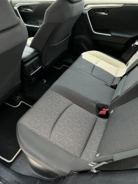Toyota Rav4 Hybrid 2WD | Auto.bg — изображение 12 Toyota Rav4 Hybrid 2WD | Auto.bg — изображение 12