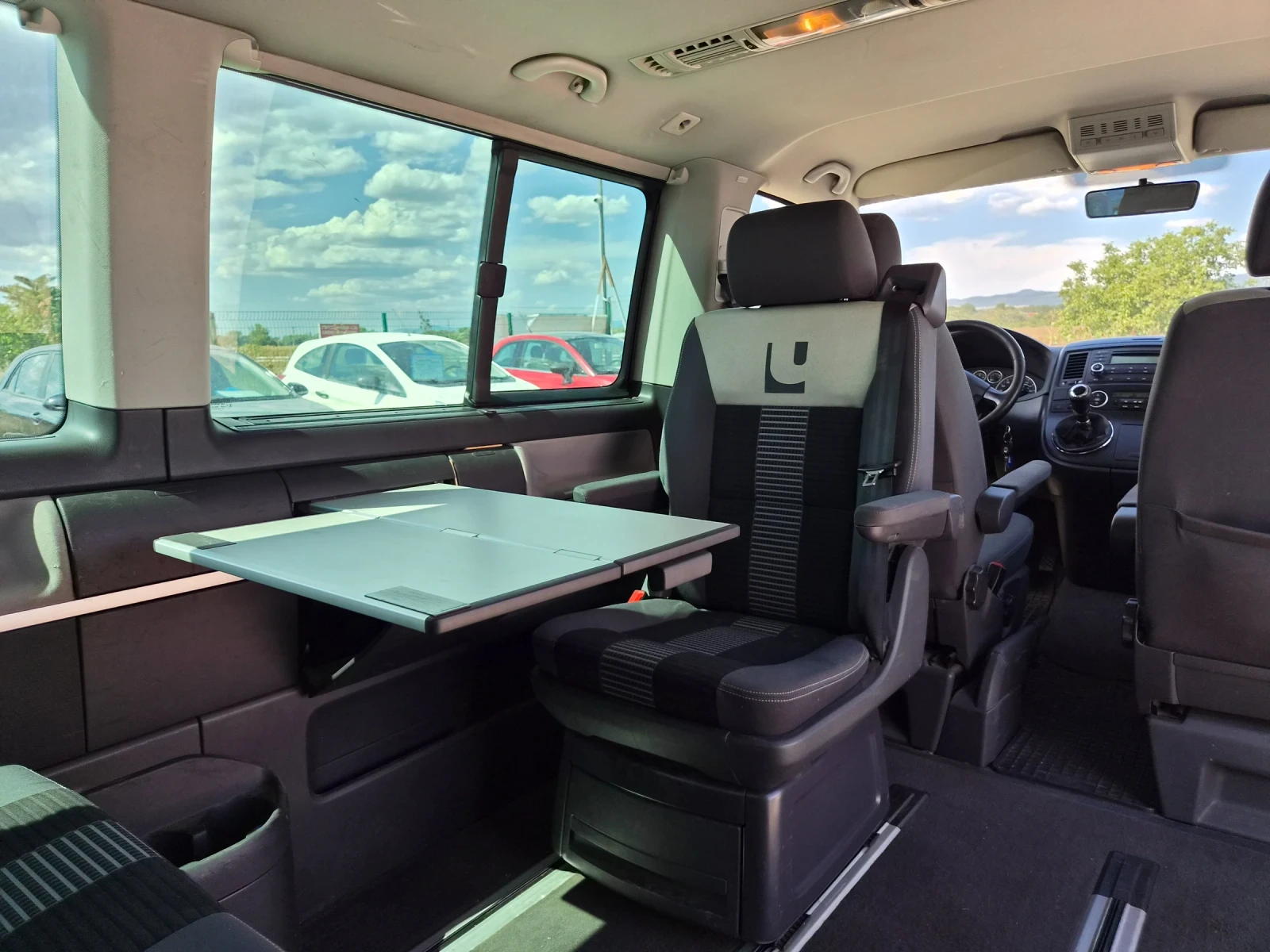 VW Multivan 2.5TDI 131кс 4х4 2009 година | Auto.bg — изображение 1 VW Multivan 2.5TDI 131кс 4х4 2009 година | Auto.bg — изображение 1