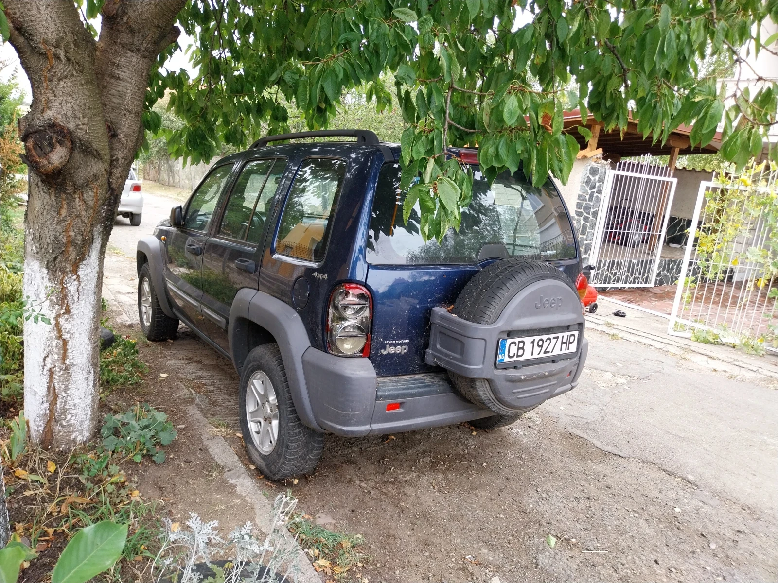 Jeep Cherokee 4?4 Ръчни ск.ляв волан - изображение 3 | Auto.bg Jeep Cherokee 4?4 Ръчни ск.ляв волан - изображение 3