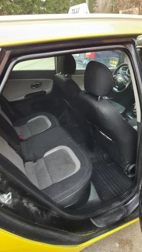 Kia Ceed - 6900 € / 13495.23 лв. - 76640567 8 | Car24.bg Kia Ceed - 6900 € / 13495.23 лв. - 76640567 8