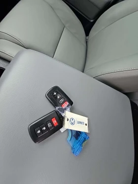 Toyota Sequoia LIMITED 5.7L CAR PLAY/ПОДГРЕВИ/ШИБЕДАХ - 71200 лв. / 36403.98 € - 14087443 8 | Car24.bg Toyota Sequoia LIMITED 5.7L CAR PLAY/ПОДГРЕВИ/ШИБЕДАХ - 71200 лв. / 36403.98 € - 14087443 8