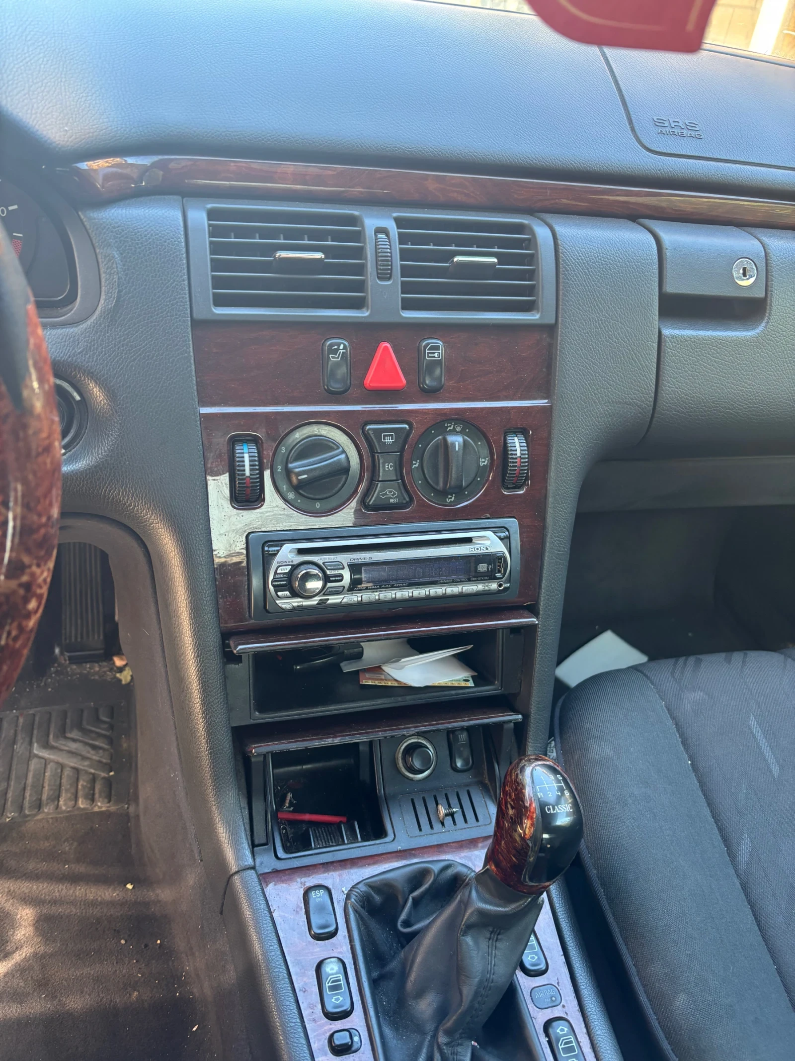 Mercedes-Benz E 220  - изображение 5 | Auto.bg Mercedes-Benz E 220  - изображение 5