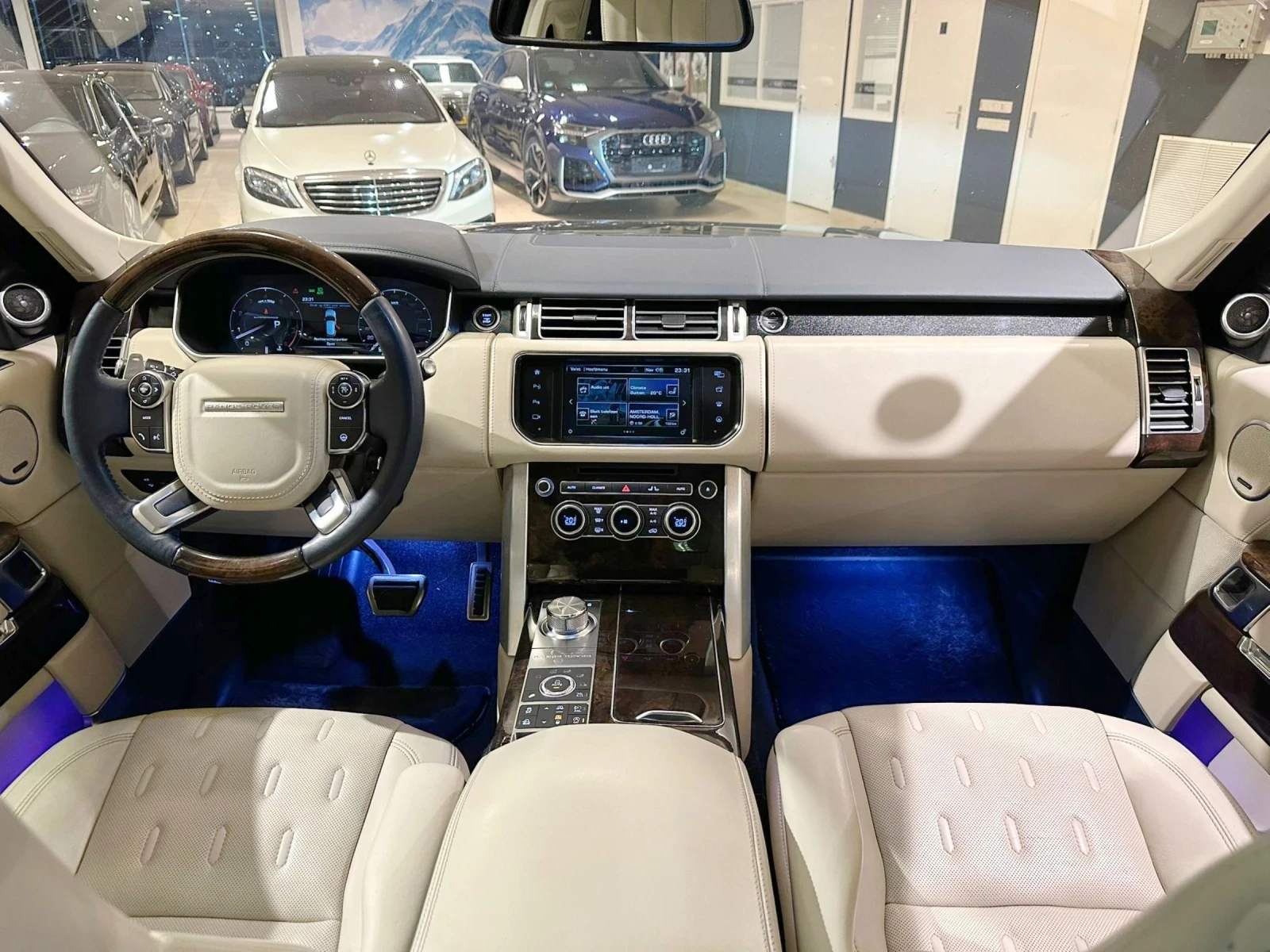 Land Rover Range rover Range Rover VOGUE 5.0SV * AUTOBIOGRAPHY* LONG* 3xT - изображение 8 | Auto.bg Land Rover Range rover Range Rover VOGUE 5.0SV * AUTOBIOGRAPHY* LONG* 3xT - изображение 8