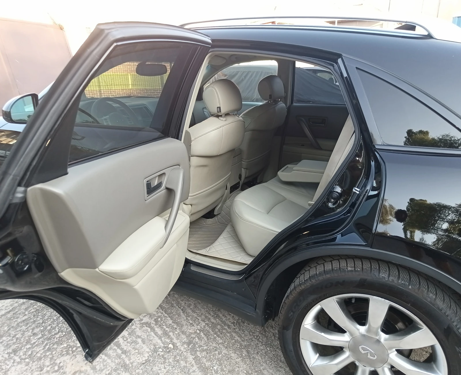 Infiniti Fx 35 Tech.Package-AWD - изображение 8 | Auto.bg Infiniti Fx 35 Tech.Package-AWD - изображение 8