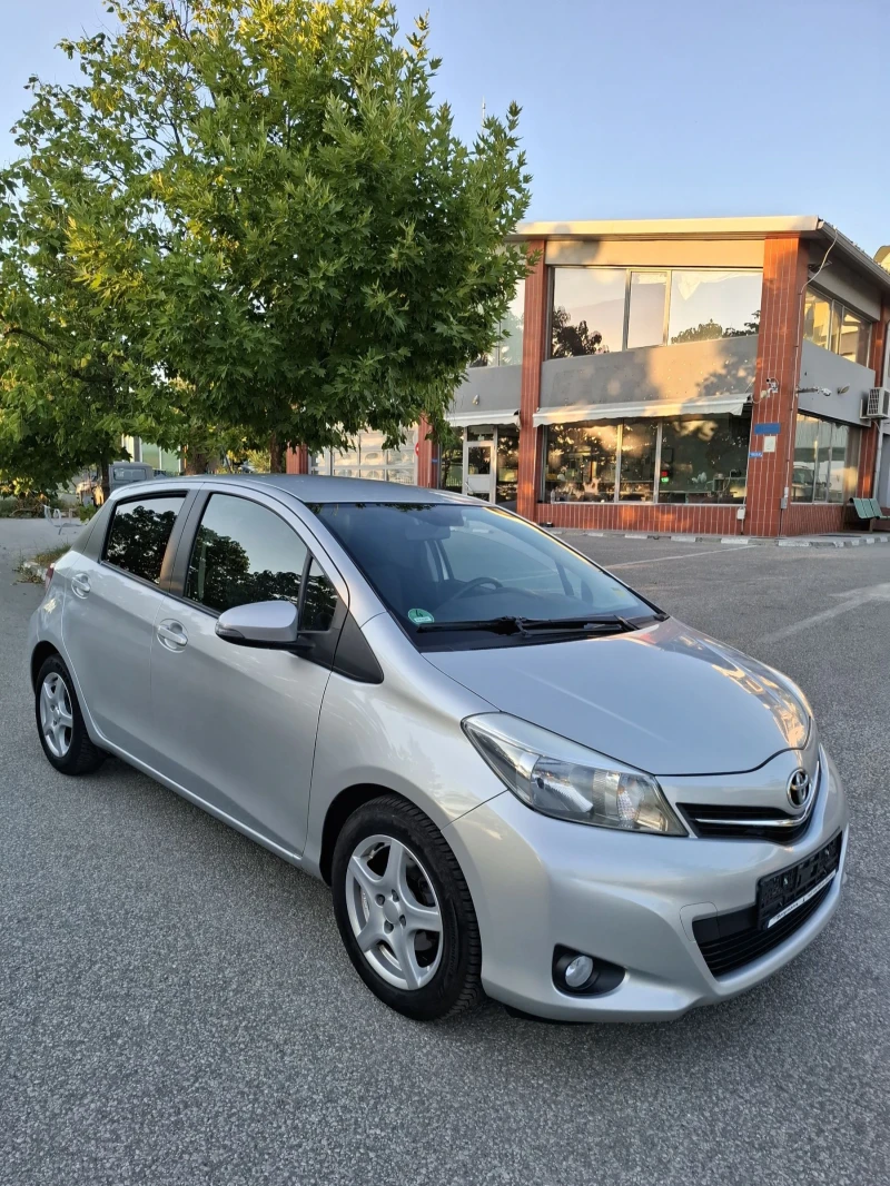 Toyota Yaris 1.3i * 99кс * Face * Navi - 5500 € / 10757.07 лв. - 84034123 1 | Car24.bg Toyota Yaris 1.3i * 99кс * Face * Navi - 5500 € / 10757.07 лв. - 84034123 1