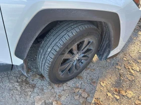 Toyota Rav4 XLE * КОЖА * BLIND SPOT * AWD * CARFAX * - 40400 € - 92821230 13 | Car24.bg Toyota Rav4 XLE * КОЖА * BLIND SPOT * AWD * CARFAX * - 40400 € - 92821230 13
