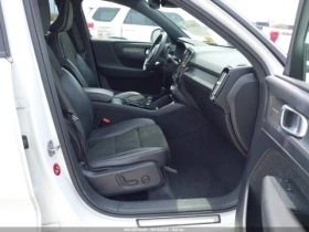 Volvo XC40 T5* R-DESIGN* АВТО КРЕДИТ - 29500 лв. / 15083.11 € - 94774863 7 | Car24.bg Volvo XC40 T5* R-DESIGN* АВТО КРЕДИТ - 29500 лв. / 15083.11 € - 94774863 7