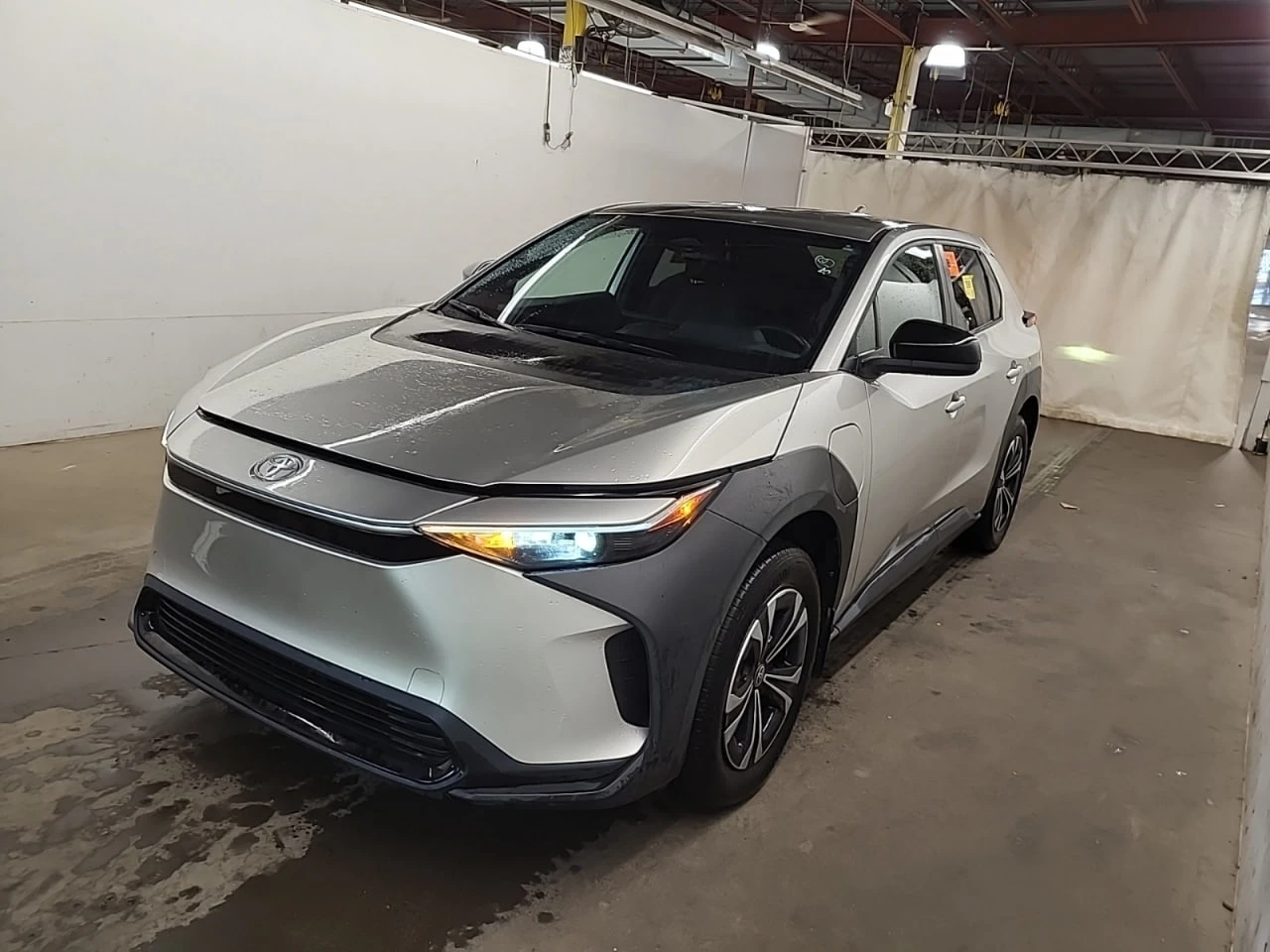 Toyota bZ4X LE* FWD* ОТ ТОЙОТА! | Auto.bg — изображение 1 Toyota bZ4X LE* FWD* ОТ ТОЙОТА! | Auto.bg — изображение 1
