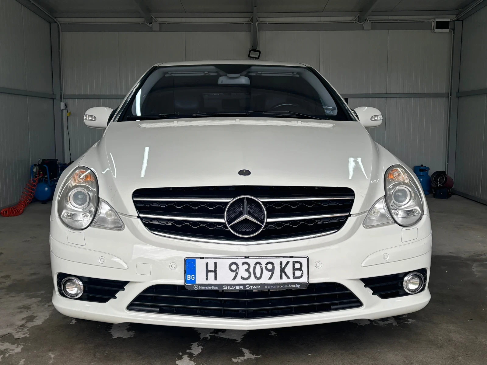 Mercedes-Benz R 350 undefined | Auto.bg — изображение 1 Mercedes-Benz R 350 undefined | Auto.bg — изображение 1