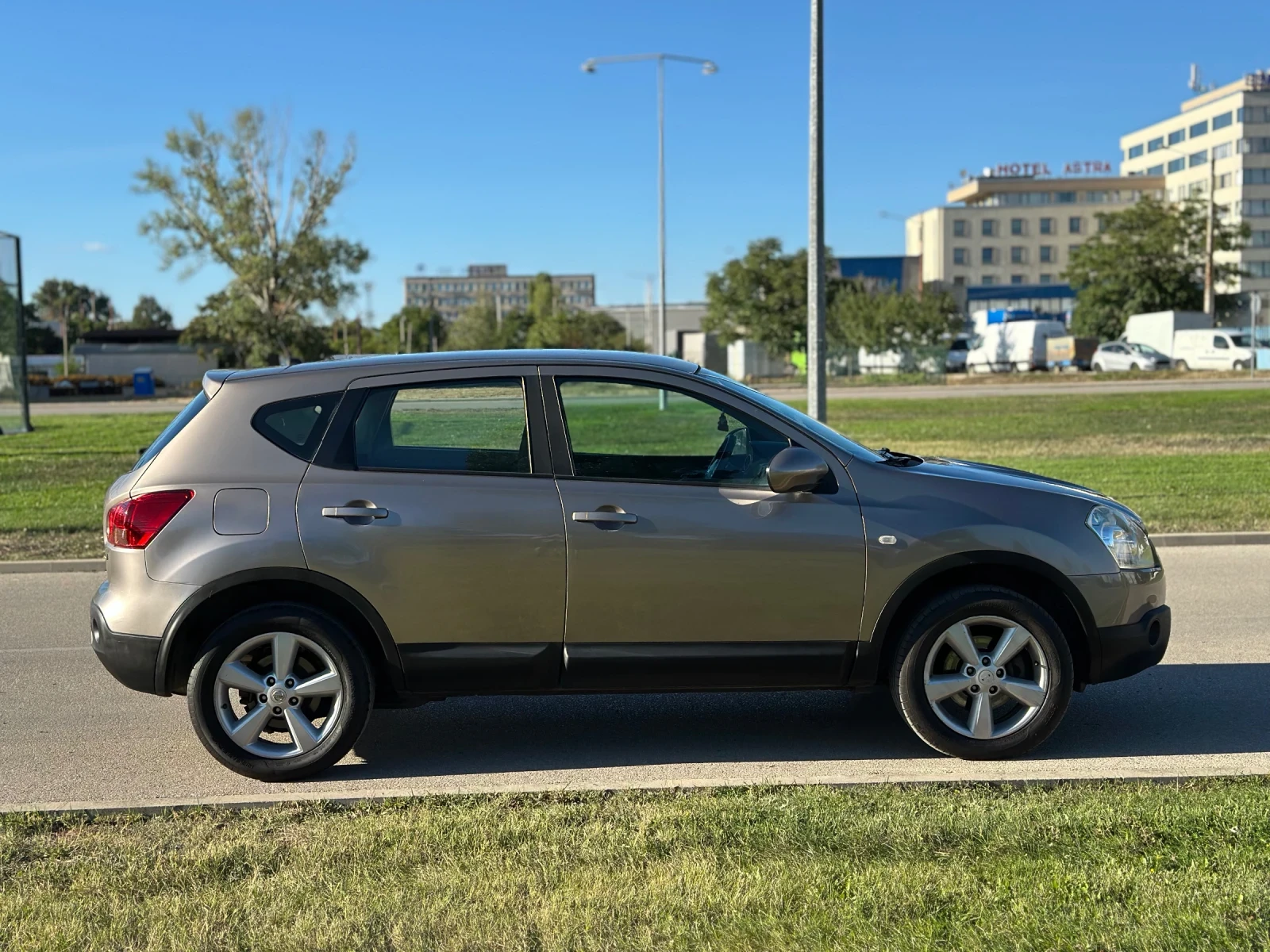 Nissan Qashqai Климатроник/Италия - изображение 8 | Auto.bg Nissan Qashqai Климатроник/Италия - изображение 8