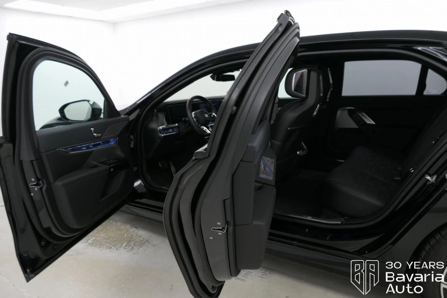 BMW 740 d xDrive M Sport Paket Sportautomatic - изображение 5 | Auto.bg BMW 740 d xDrive M Sport Paket Sportautomatic - изображение 5