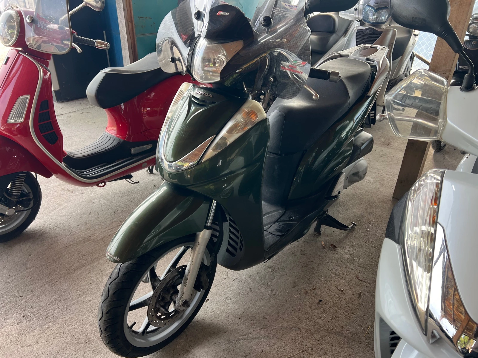 Honda Sh 300i Lizing - изображение 8 | Auto.bg Honda Sh 300i Lizing - изображение 8