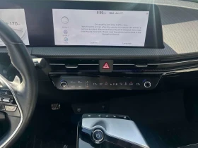 Kia EV6 * Land w/GT Line Pkg AWD * CARFAX * БЕЗ ПЪРВОНАЧАЛ | Auto.bg — изображение 9 Kia EV6 * Land w/GT Line Pkg AWD * CARFAX * БЕЗ ПЪРВОНАЧАЛ | Auto.bg — изображение 9