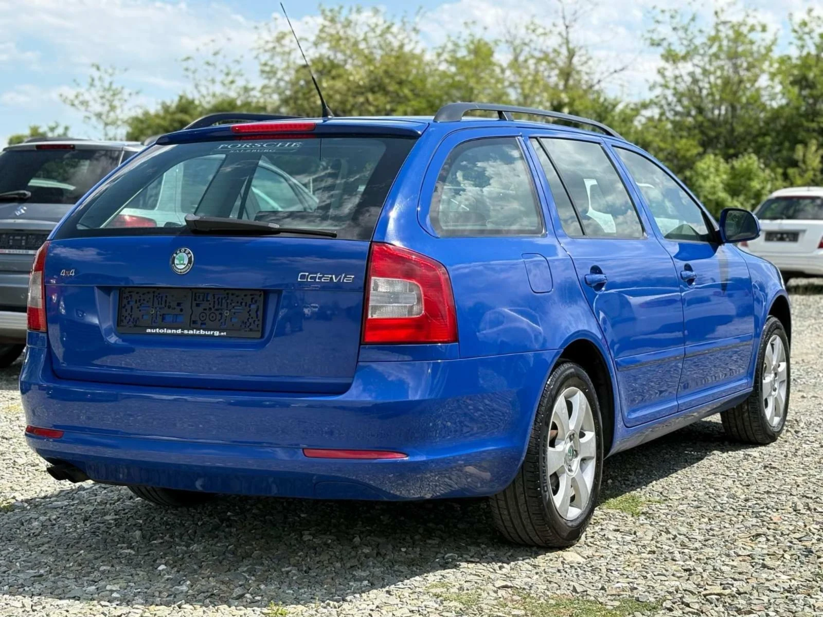 Skoda Octavia Комби - изображение 10 | Auto.bg Skoda Octavia Комби - изображение 10