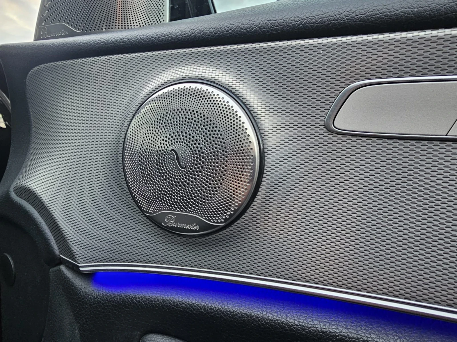 Mercedes-Benz E 220 ТОП - изображение 8 | Auto.bg Mercedes-Benz E 220 ТОП - изображение 8