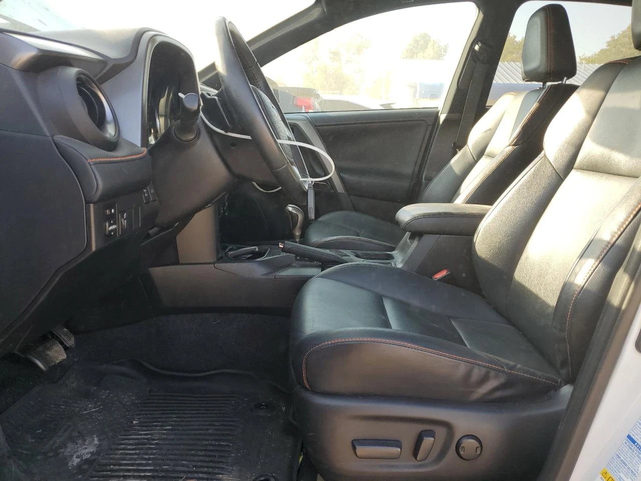 Toyota Rav4 SEL 2.5L 4X4 - изображение 7 | Auto.bg Toyota Rav4 SEL 2.5L 4X4 - изображение 7
