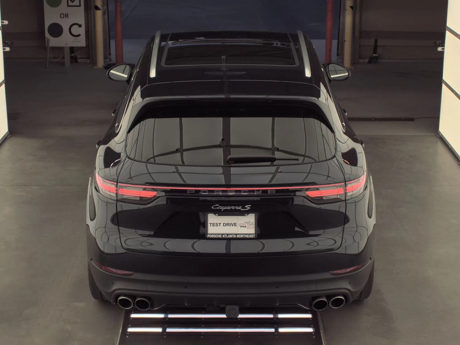 Porsche Cayenne S* BOSE* DISTRONIC* OBDUH*  - изображение 6 | Auto.bg Porsche Cayenne S* BOSE* DISTRONIC* OBDUH*  - изображение 6