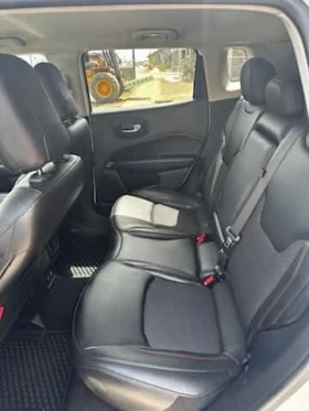Jeep Compass * Trailhawk * CARFAX * ОПЦИЯ ЗА ФИНАНСИРАНЕ | Auto.bg — изображение 5 Jeep Compass * Trailhawk * CARFAX * ОПЦИЯ ЗА ФИНАНСИРАНЕ | Auto.bg — изображение 5