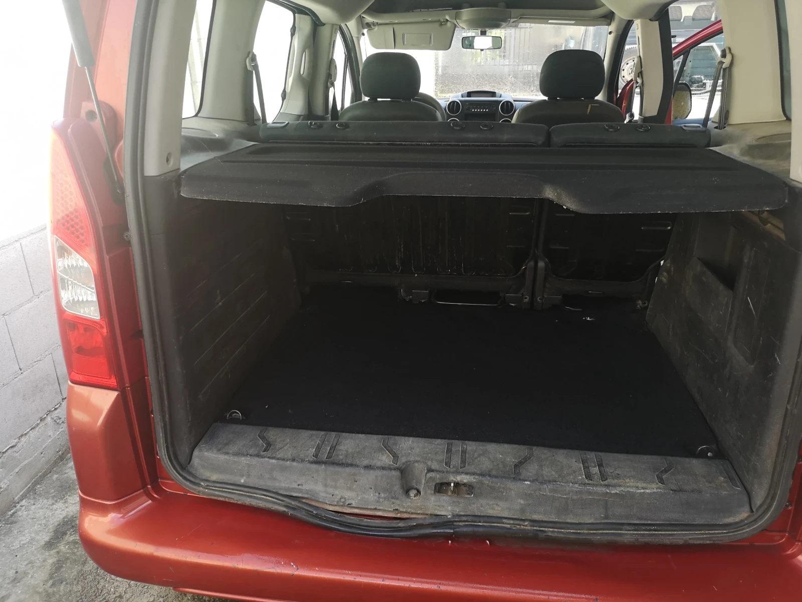 Peugeot Partner 1.6TDI 90к.с. - изображение 8 | Auto.bg Peugeot Partner 1.6TDI 90к.с. - изображение 8