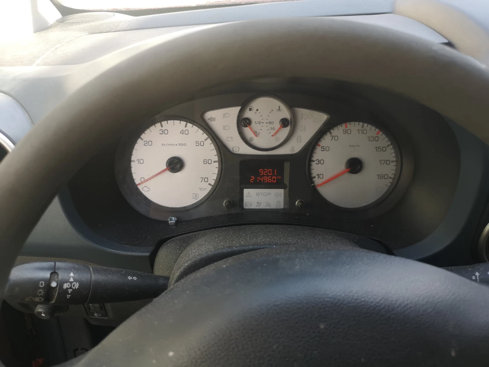 Peugeot Partner 1.6TDI 90к.с. - изображение 5 | Auto.bg Peugeot Partner 1.6TDI 90к.с. - изображение 5