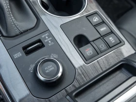 Toyota Highlander Limited ОБДУХВАНЕ* PANO* CAM* KEYLESS* BLINDSPOT* - 67280 лв. / 34399.72 € - 94081179 10 | Car24.bg Toyota Highlander Limited ОБДУХВАНЕ* PANO* CAM* KEYLESS* BLINDSPOT* - 67280 лв. / 34399.72 € - 94081179 10