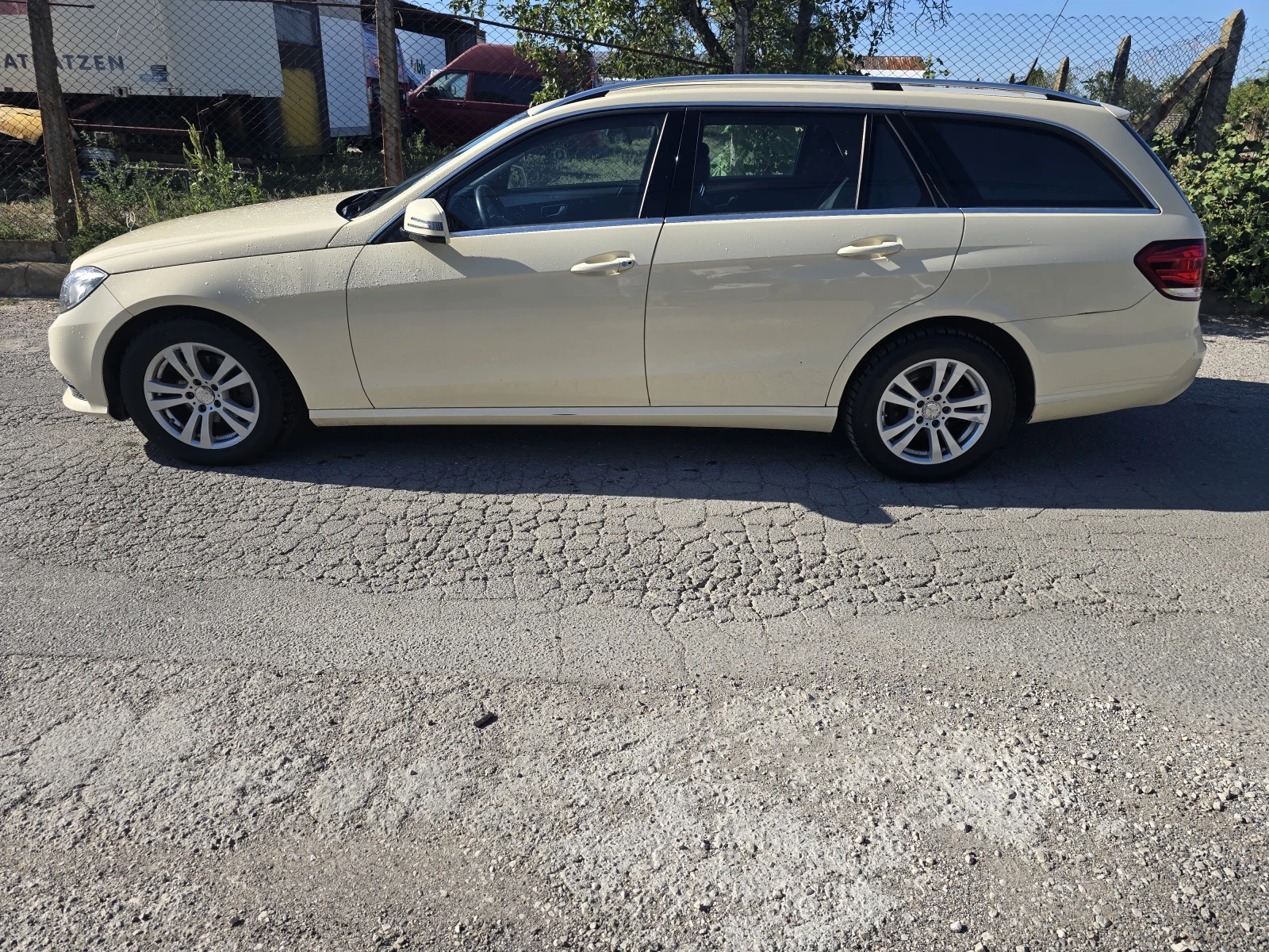 Mercedes-Benz E 220  - изображение 8 | Auto.bg Mercedes-Benz E 220  - изображение 8