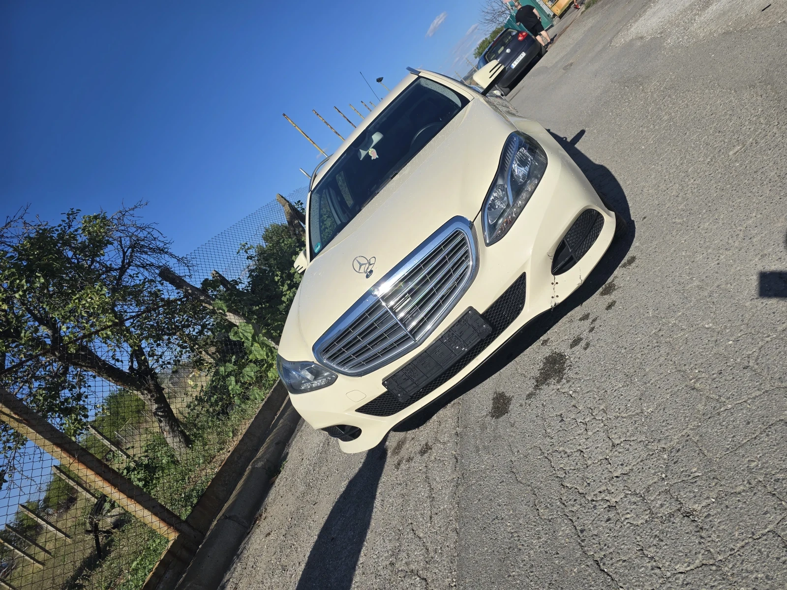 Mercedes-Benz E 220  - изображение 2 | Auto.bg Mercedes-Benz E 220  - изображение 2