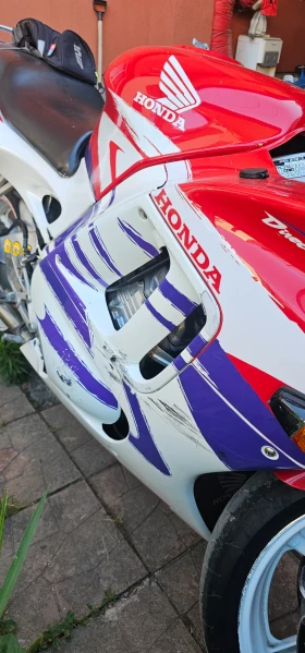 Honda Cbr Пистово ф3 | Auto.bg — изображение 5 Honda Cbr Пистово ф3 | Auto.bg — изображение 5