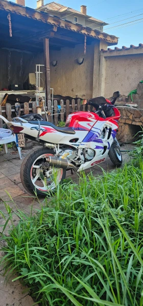 Honda Cbr Пистово ф3 | Auto.bg — изображение 2 Honda Cbr Пистово ф3 | Auto.bg — изображение 2