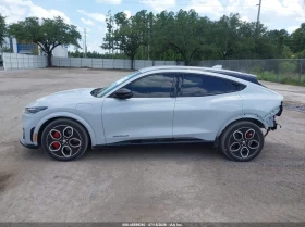 Ford Mustang Mach-E GT* AWD* 360* КАМЕРА* ПОДГРЕВ* KEYLESS* | Auto.bg — изображение 7 Ford Mustang Mach-E GT* AWD* 360* КАМЕРА* ПОДГРЕВ* KEYLESS* | Auto.bg — изображение 7
