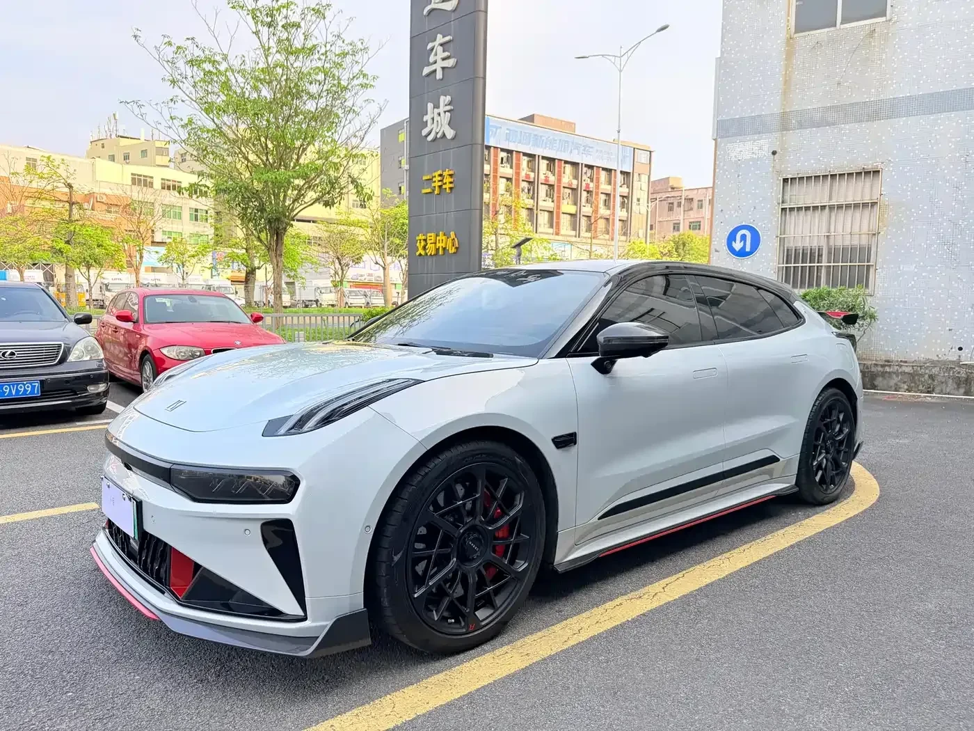 Zeekr 001 FR Edition 100 kWh AWD | Auto.bg — изображение 1 Zeekr 001 FR Edition 100 kWh AWD | Auto.bg — изображение 1